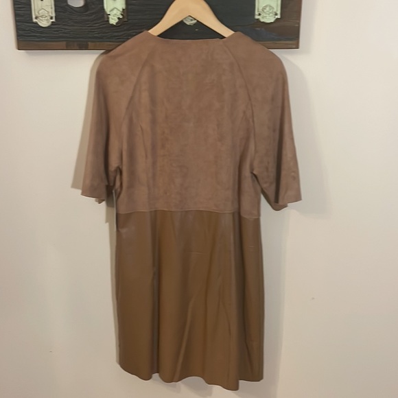 Tuzzi Brown Faux Leather and Suede Long Top Size 8 - Picture 9 of 16